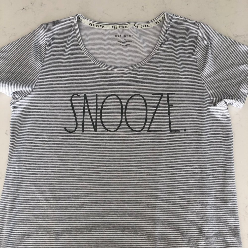 Rae Dunn SNOOZE Short Slv Scoop Neck Stripped Nightshirt Lt Heather Gray Sz M